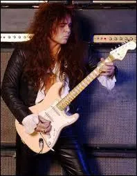 Le guitariste virtuose Yngwie Malmsteen a fait une reprise de  Child in Time , un des plus beaux morceaux de...