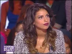 Dans sa chanson  Toutes les femmes , quel sujet aborde-t-elle ?