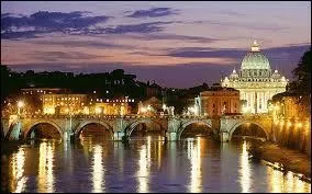 Quel fleuve traverse Rome ?