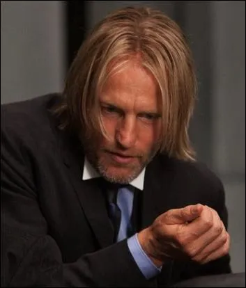 A quoi Haymitch Abernathy, mentor du District 12, est-il accro ?