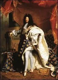 Quel peintre a représenté Louis XIV en costume de sacre ?