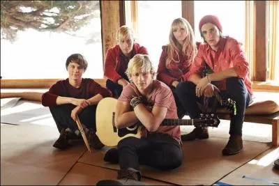 Qui est apparu dans un pisode de la srie  Victorious  ?