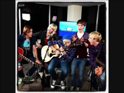 Le groupe a t nomin pour deux rcompenses en 2013, lesquelles ?