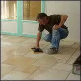 Les tomettes  la couleur rouge orang, rouge brun , sont en gnral de forme  .