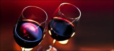 L'clat, la luminosit de ce qui brille vivement peut s'appeler  . Cochez le mot qui ne convient pas.