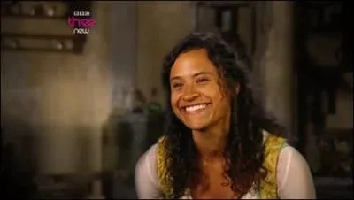 Dans l'pisode 2, qui se sacrifie  la place d'Arthur ?