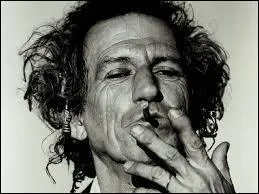 Dans quel film Keith Richards partage t-il la vedette avec Johnny Depp ?