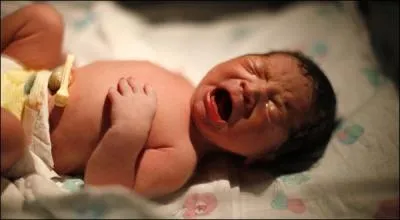 Monsieur et Madame Adoncjam ont la joie de vous annoncer la naissance de leur fille, qui peine  dormir la nuit (et eux aussi, par consquent). Devinez comment ils l'ont baptise ?