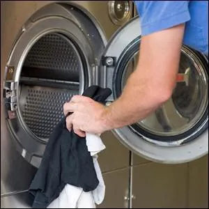 Comment se prnomme le dernier fils de Monsieur et Madame Donlelingefeignasse, blanchisseurs de leur mtier ?