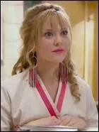 Estelle a une nouvelle esthcienne, comment se prnomme la jeune femme ?