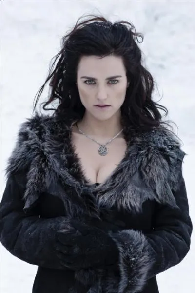 Dans l'pisode 8, qui a ordonn au Sarom de tuer Arthur ?