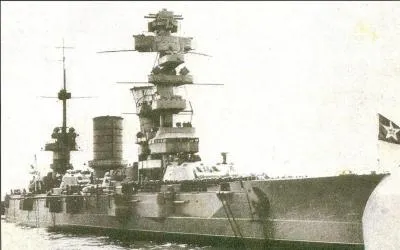 URSS : Il porte le nom d'un rvolutionnaire franais, mais c'est un cuirass sovitique. Il fut attaqu et endommag par l'as allemand de l'attaque en piqu Rudel. Quel est ce navire ?