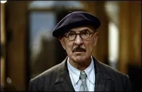 Il s'agit d'un film de 1990 runissant un bien beau panel d'acteurs, on y retrouve en effet de grands noms tels que Grard Depardieu, Philippe Noiret, Michel Galabru ou encore Michel Blanc :