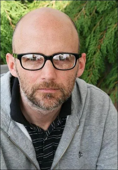 On a donn au chanteur Moby ce surnom, car son arrire-grand-pre est l'inventeur de la mobylette !