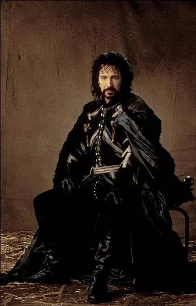 La lgende veut que Robin des Bois eut un ternel ennemi. Cet ennemi l'aurait dpossd un jour de ses terres et l'aurait dclar hors-la-loi. Comment s'appelle cet individu ?