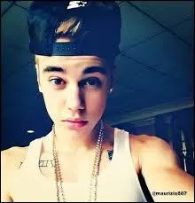 Combien de vues a eues la chanson  As long as you love me  de J. Bieber ?