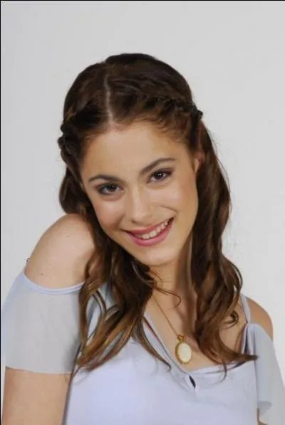 Comment se nomme Violetta en ralit ?