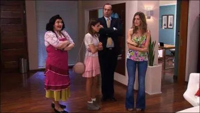 De qui le pre de Violetta est-il vraiment amoureux ?