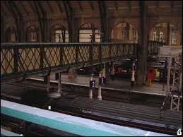 Comment Harry sait-il o se trouve la voie 9 3/4