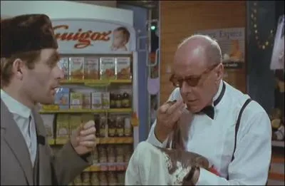 Mais qu'est-ce que c'est que cette matire ? C'est de la merde ? -- Non c'est kloug !