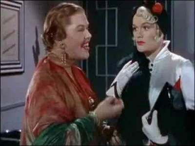 Pourquoi Lina Lamont n'apprcie-t-elle pas Kathy Selden ?