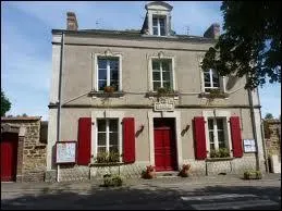 Je vous emmne  La Chapelle-Craonnaise. Cette commune Mayennaise se situe en rgion ...