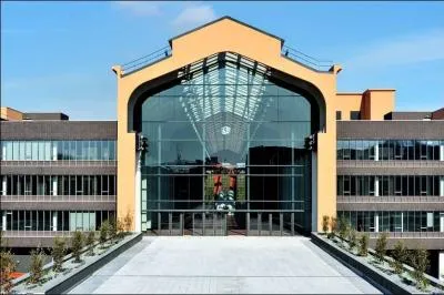 L'acteur amricain sera galement  l'affiche d'un autre thriller muscl intitul  Three Days To Kill  dont la sortie est prvue pour fin fvrier 2014. Dans quel lieu s'est principalement droul le tournage du film ?