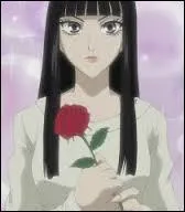 Dans 'Yamato Nadeshiko Shichi Henge', lorsqu'elle tait au collge, le premier amoureux de Nakahara Sunako a refus de sortir avec elle, car pour lui, elle tait trs laide.  prsent, elle passe son temps, seule dans sa chambre,  parler avec ses  amis  mannequins et  regarder des films d'horreur.
