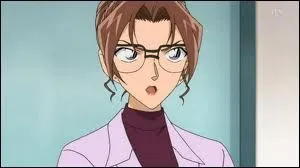 Dans 'Dtective Conan', cette femme est la mre de Mouri Ran : il s'agit de Kisaki Eri. Pour le moment, elle est spare de son mari. De plus, elle exerce le mtier d'avocat et elle dfend les gens de faon spectaculaire. Elle adore normment les chats.