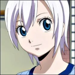 Quelle est la couleur du premier tatouage de Lisanna Strauss ?