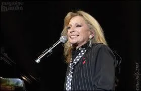 En l'honneur de quel chanteur a été produit l'album de Véronique Sanson ''D'un Papillon à une étoile'' ?