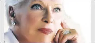 Line Renaud a connu un immense sucès avec la version française de la chanson ''Étoile des neiges'' . Quel groupe lui a donné une seconde vie ? (à la chanson, pas à Line Renaud ! )