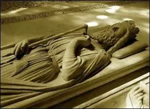 Je dcde apparemment d'une affection aigu qui durera environ 3 semaines. Pendant cette priode j'arrive  lguer mon royaume  mes fils. Quelles sont la date et l'anne de mon dcs ?