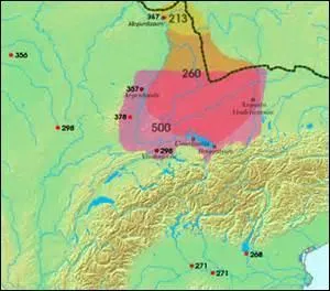 La Gaule est alors dchire en 5 puissances concurrentes aux religions diverses. On y trouve les Francs, les Romains (qui gardent un petit territoire qui s'tend du Nord au Sud de Soissons (Aisne)  Orlans et d'Ouest en Est de la Normandie aux Ardennes) dirigs par le gnral Syagrius, les Wisigoths commands par Euric, les Burgondes soumis au roi Gondebaud. Quel est le nom de la dernire tribu ?