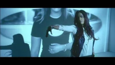 Et pour finir,  quel clip appartient-elle ?