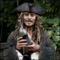 La boisson des pirates est le rhum :