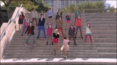 Quelle est la chanson de Ludmila et Violetta (saison 2) ?