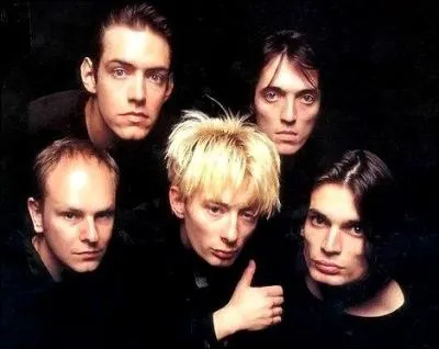 Radiohead est un groupe de rock anglais qui sort son premier titre  Creep  en 1992. Mais c'est en 1986 que les membres forment ensemble  On a Friday   en rfrence aux vendredis durant lesquels le groupe rptait dans la salle de musique de leur cole. Que veut dire  Radiohead  ?