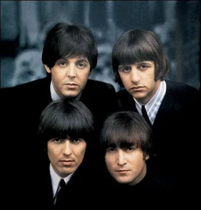 The Beatles, le lgendaire groupe originaire de Liverpool, est considr comme l'un des groupes de rock les plus clbres du monde. Ils ont enregistr douze albums originaux et ont compos plus de 200 chansons. Quelle est la traduction du nom du groupe en franais ?