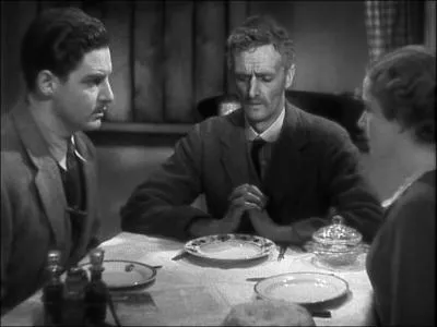 Que pense le fermier  propos de Hannay en surprenant un change de regards trs hitchcockien ?