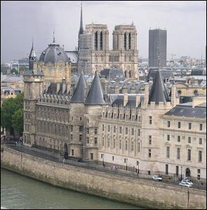 Quel est ce monument parisien ?