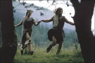 Un clbre morceau instrumental, compos par James Horner, s'intitule  Wallace Courts Murron . Quel instrument de musique, symbole de l'cosse, est mis en valeur dans le morceau ?