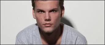 Quel est le nom de ce producteur de musique ?