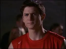 Comment s'appelle ce jeune garon ?