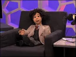 Comment se nomme la marionnette de Robbie ?