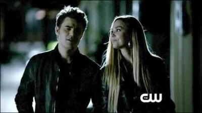 A qui Lexi faisait-elle rfrence quand elle a dit  Stefan :  tu m'as remplace  ?