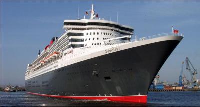 Pour quelle raison le nom du bateau "Queen Mary" est-il précédé de l'article défini "le" ?