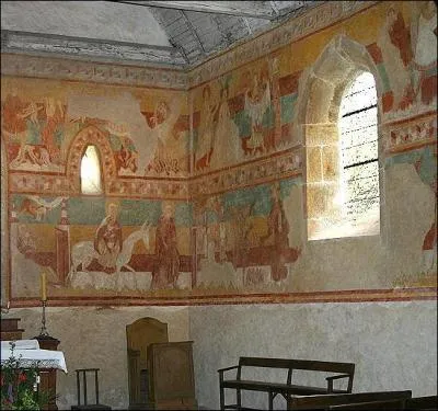 Je suis Peintures Murales en Berry - Ascendant Vierge : si les formes simples sont une vocation de l'Art Roman, les dcors, eux, sont riches en terme de peintures monumentales, sculptures. Quelle glise du Cher abrite la scne biblique reprsentant sur le mur Sud, Marie en voyage avec Saint-Joseph : selon  La fuite en gypte   ?