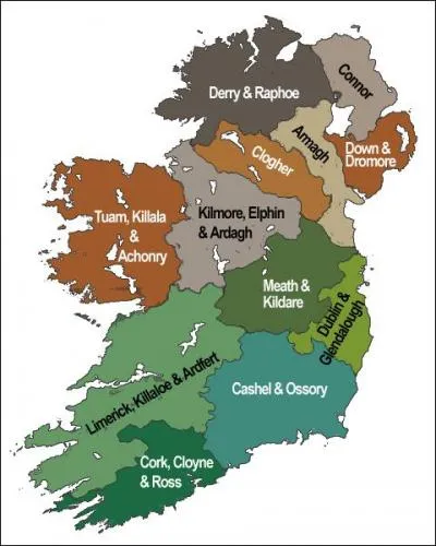 C'est au cours de cette priode, sous l'impulsion progressive des Vikings, que diffrentes provinces seront cres. Ainsi, aujourd'hui, combien de provinces compte l'le d'Irlande (Nord et Sud compris) ?