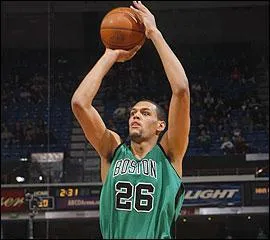 De quel pays vient Patrck O'Bryant?